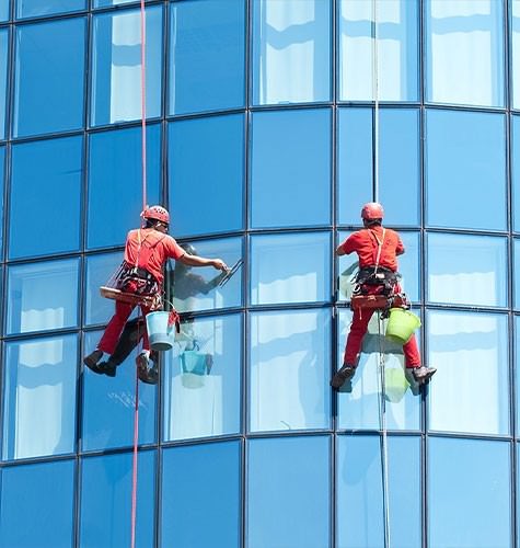 Мытье фасадов промальпинистами в Чайковском